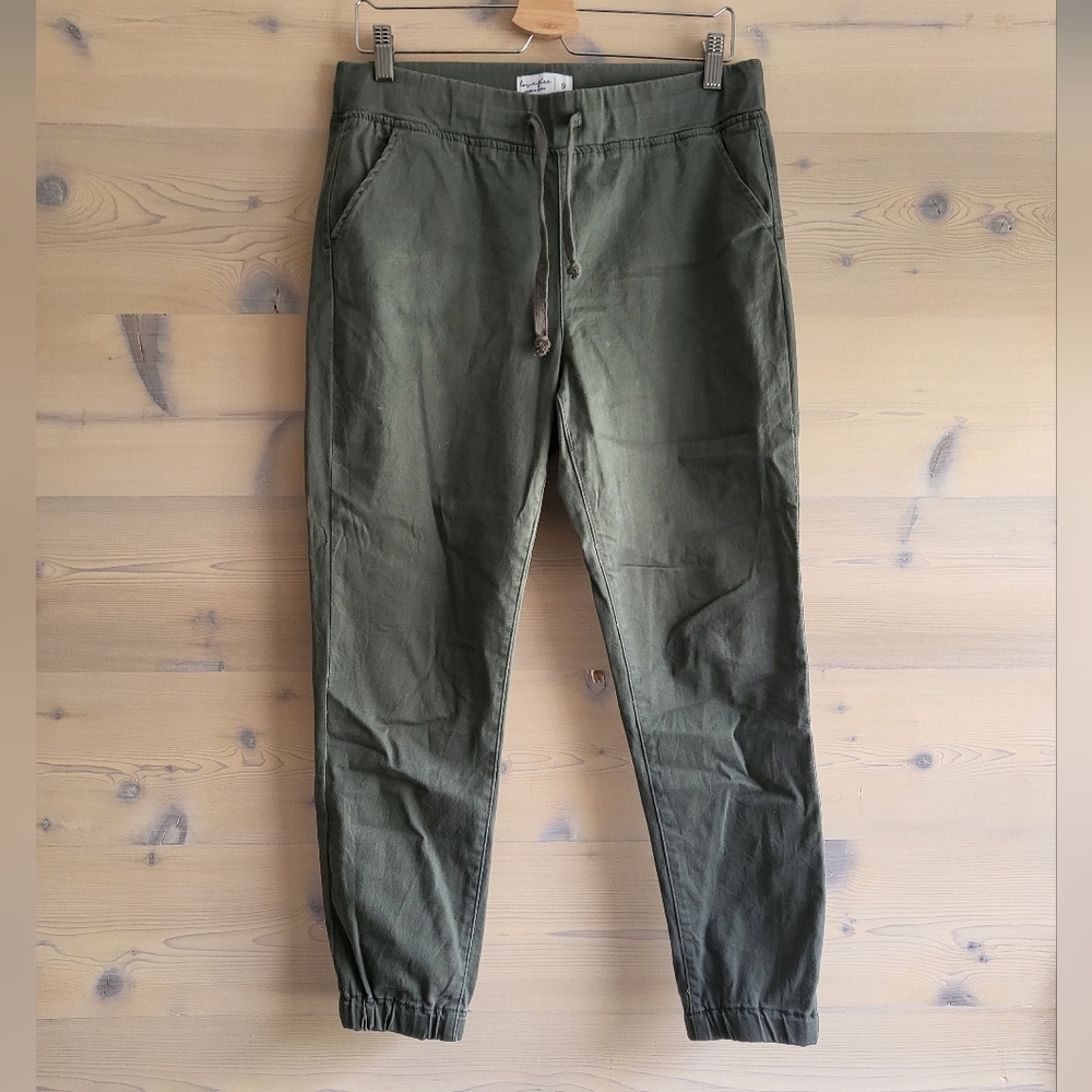 Love Fire Elastic Ankle Joggers size 9